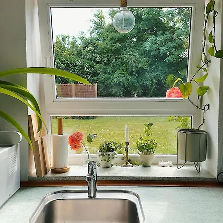 Lovely 3-room In By The Sea